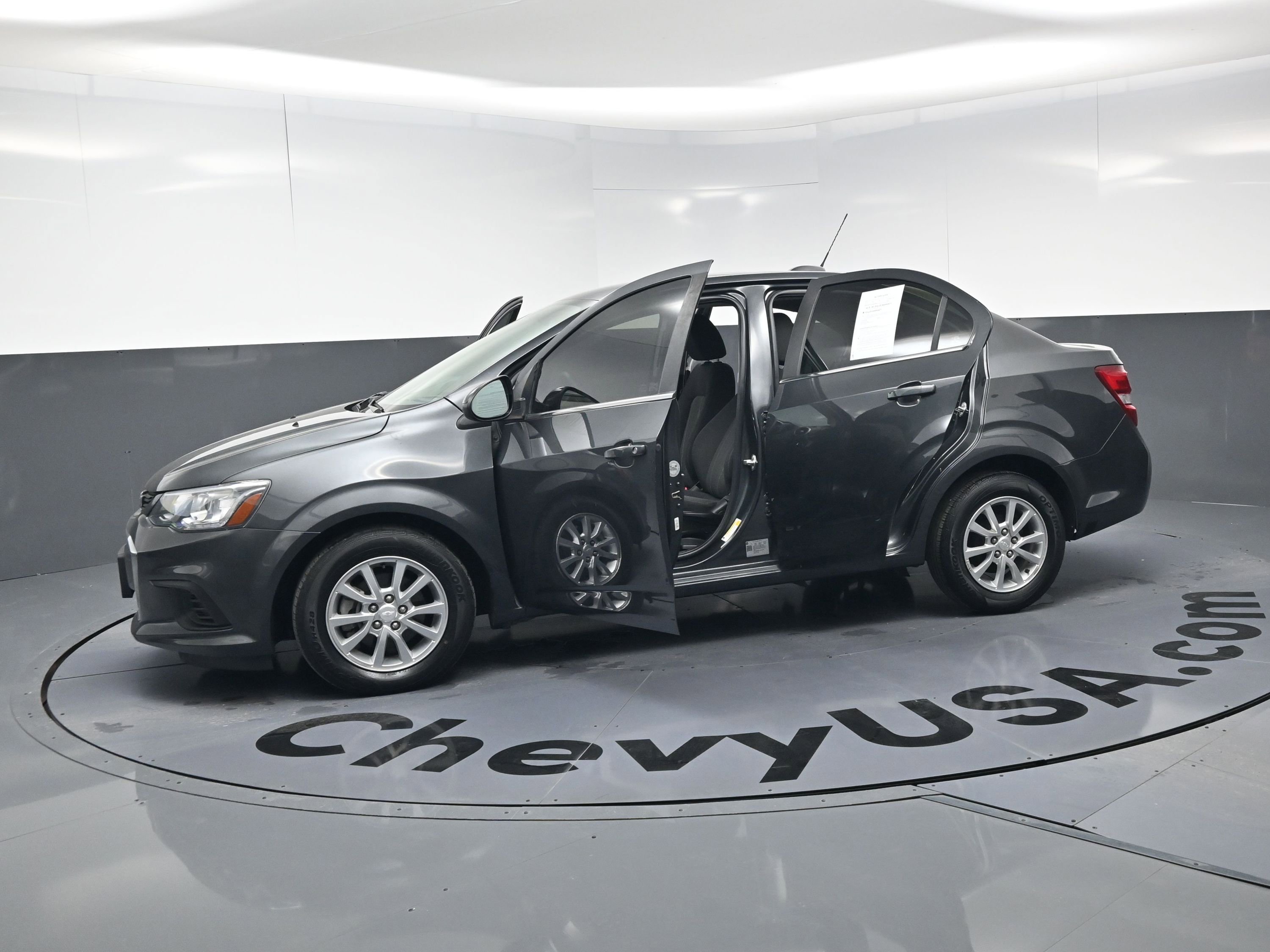 Used 2020 Chevrolet Sonic LT image 19