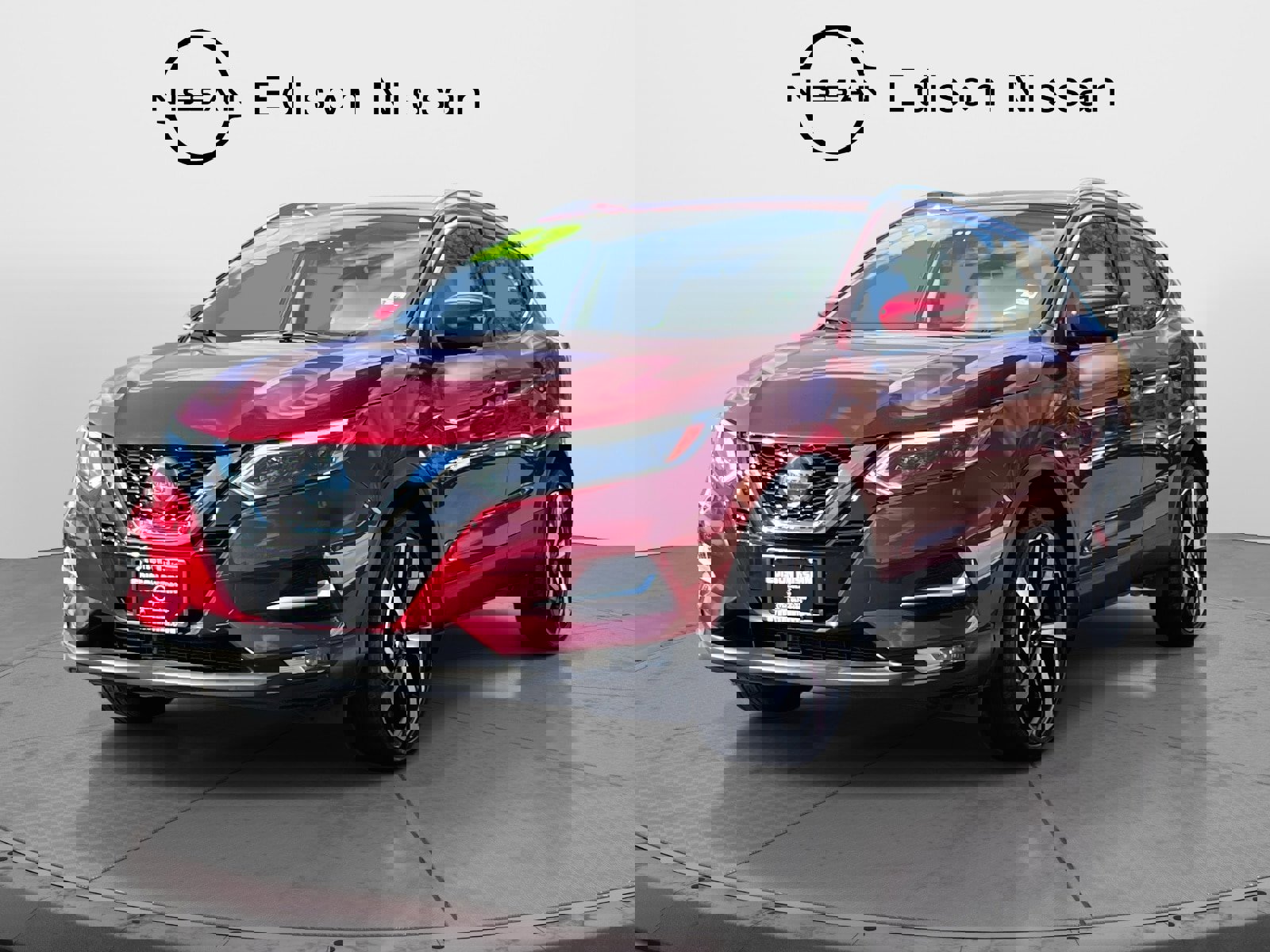 Used 2022 Nissan Rogue Sport SL w/ Premium Package image 2