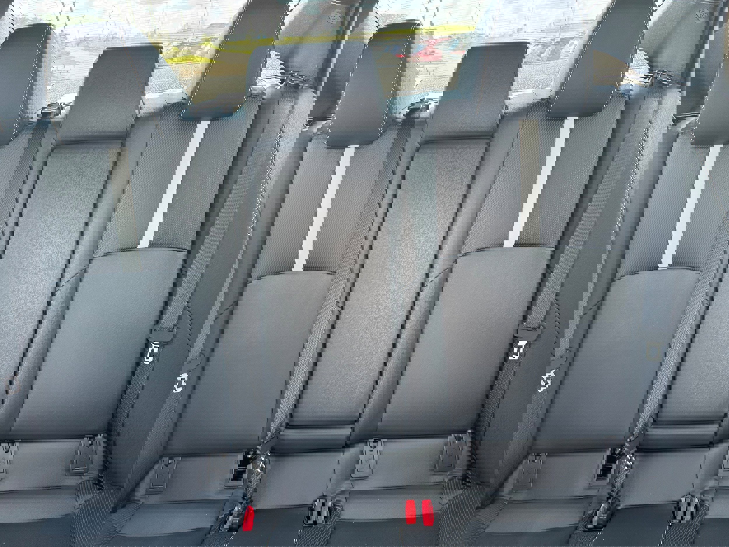 Used 2025 Toyota Camry SE image 10