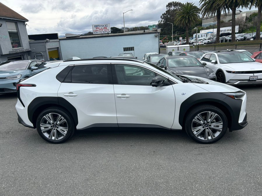 Used 2023 Subaru Solterra AWD image 4