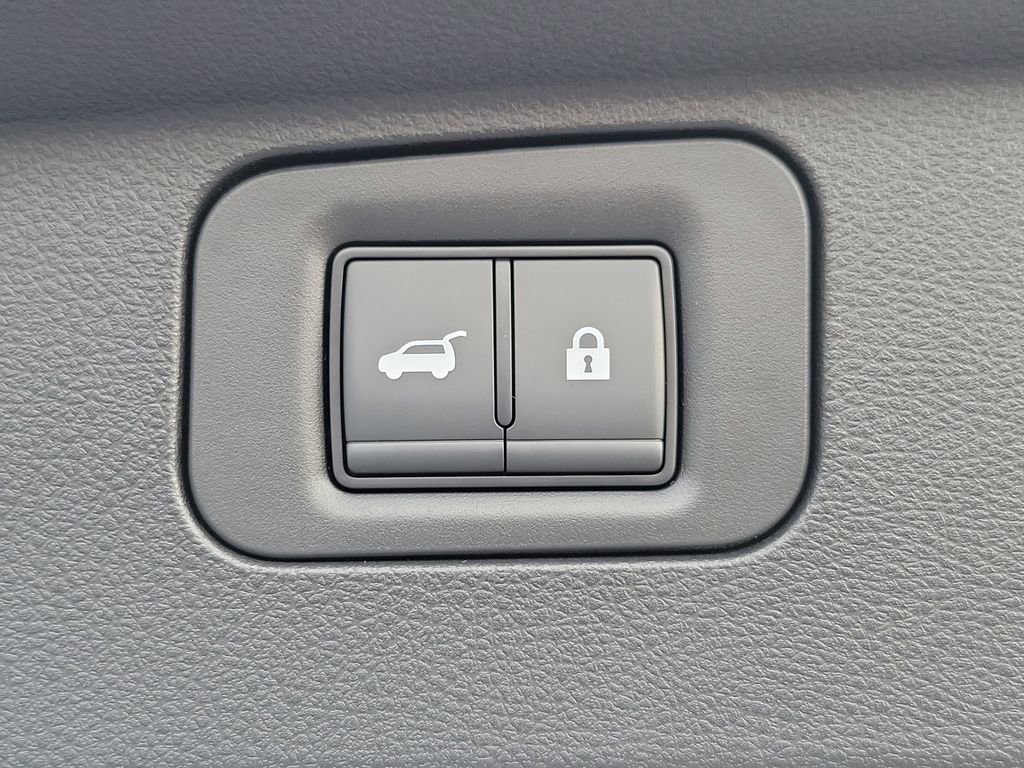 New 2026 Nissan Armada SL w/ Captain's Chari Seat Package image 21