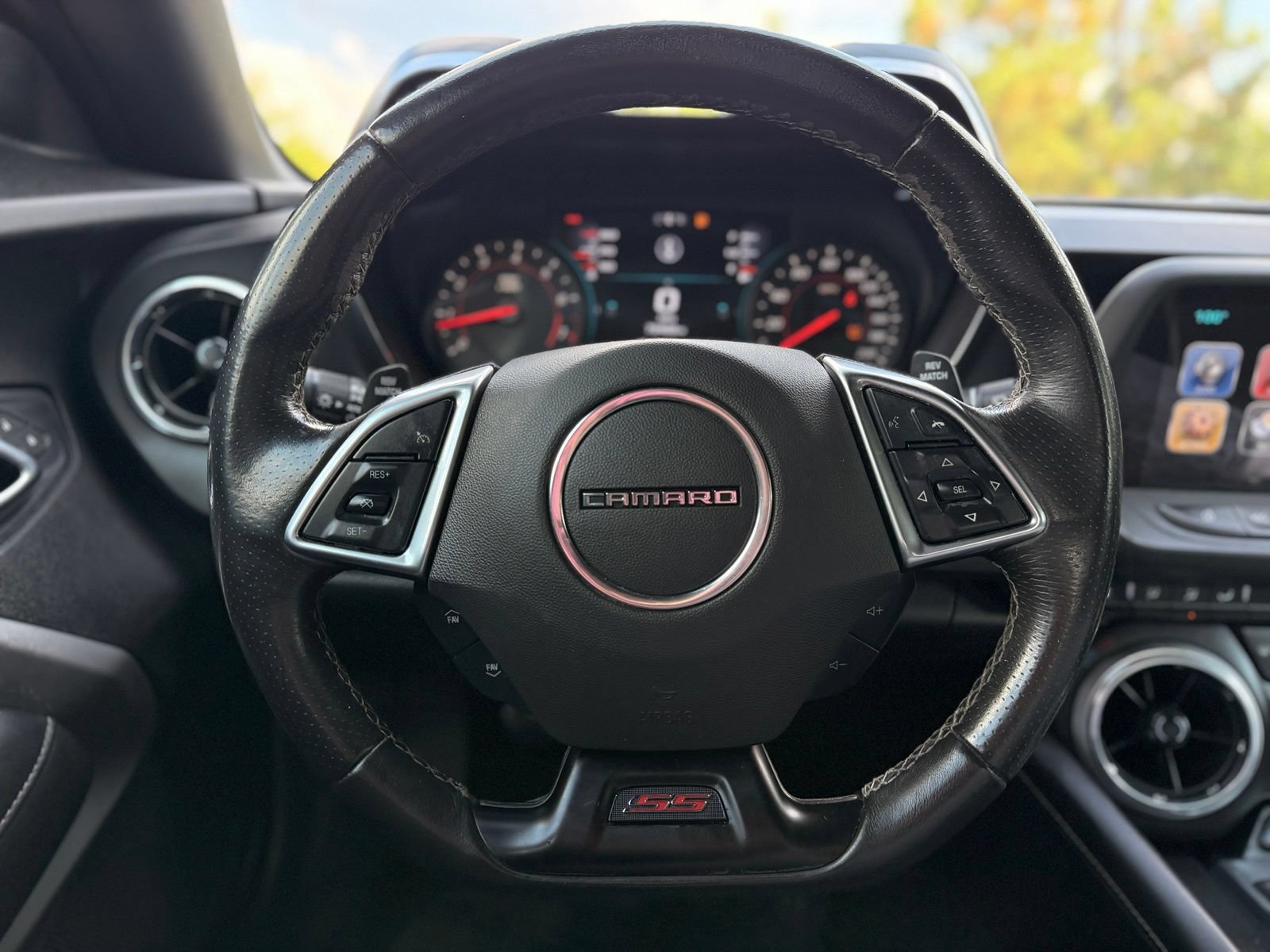 Used 2018 Chevrolet Camaro SS RWD image 25