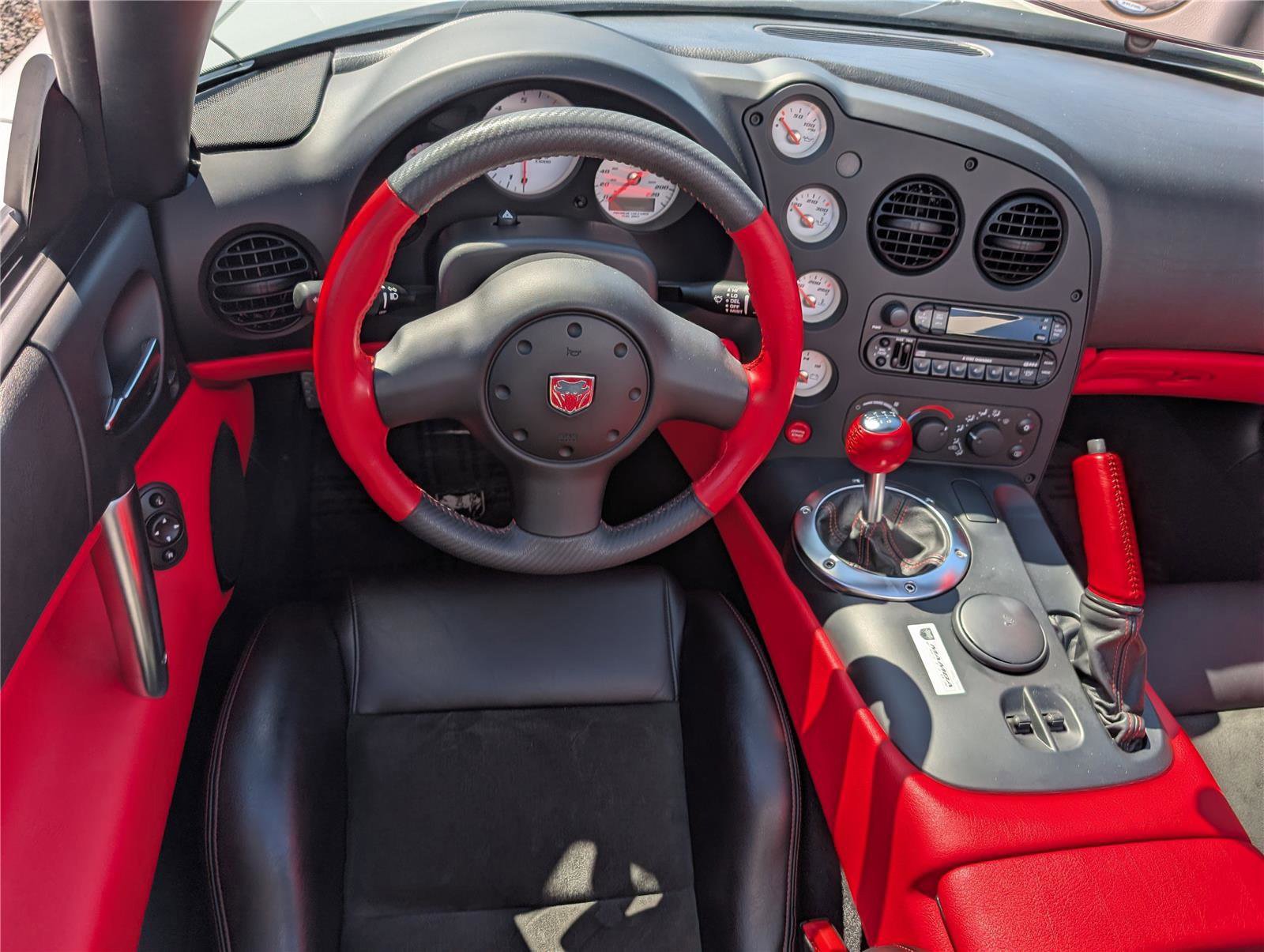 Used 2004 Dodge Viper SRT-10 image 15