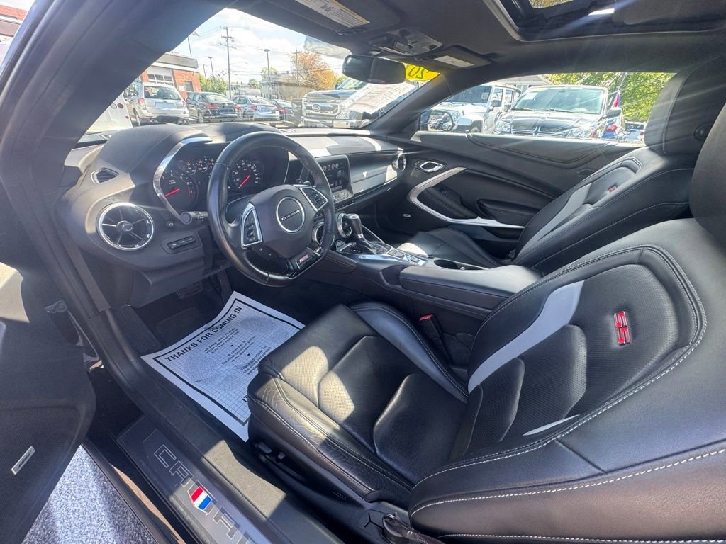 Used 2016 Chevrolet Camaro SS RWD image 26