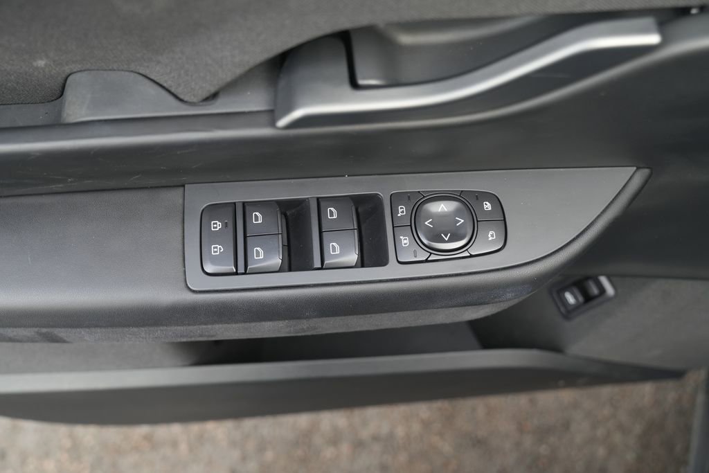 Used 2023 Fisker Ocean Extreme image 24