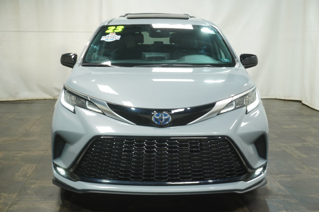 Certified 2023 Toyota Sienna XSE AWD/4WD image 11