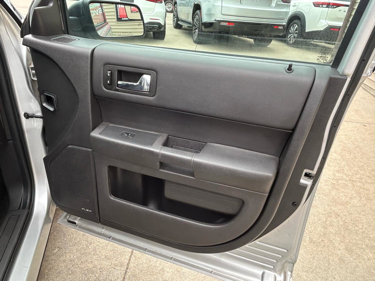 Used 2016 Ford Flex SE FWD image 17