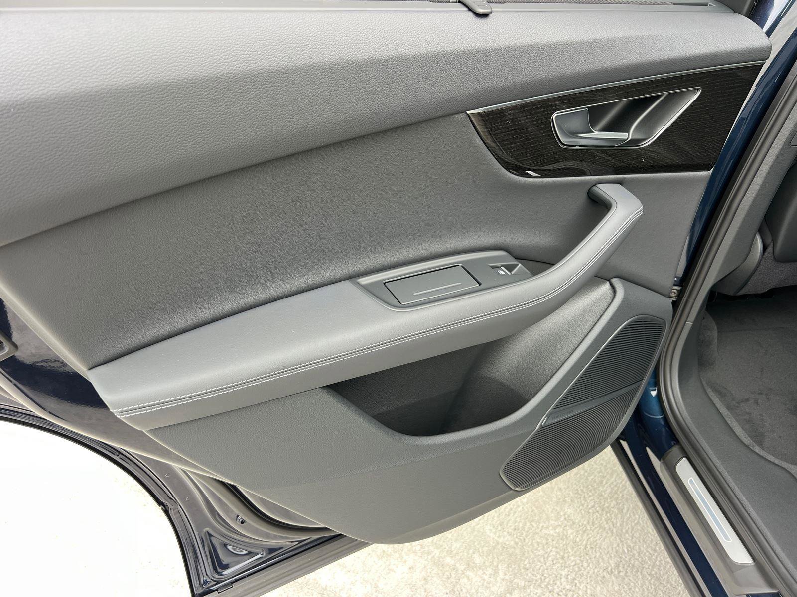 New 2025 Audi Q7 3.0T Premium Plus image 15