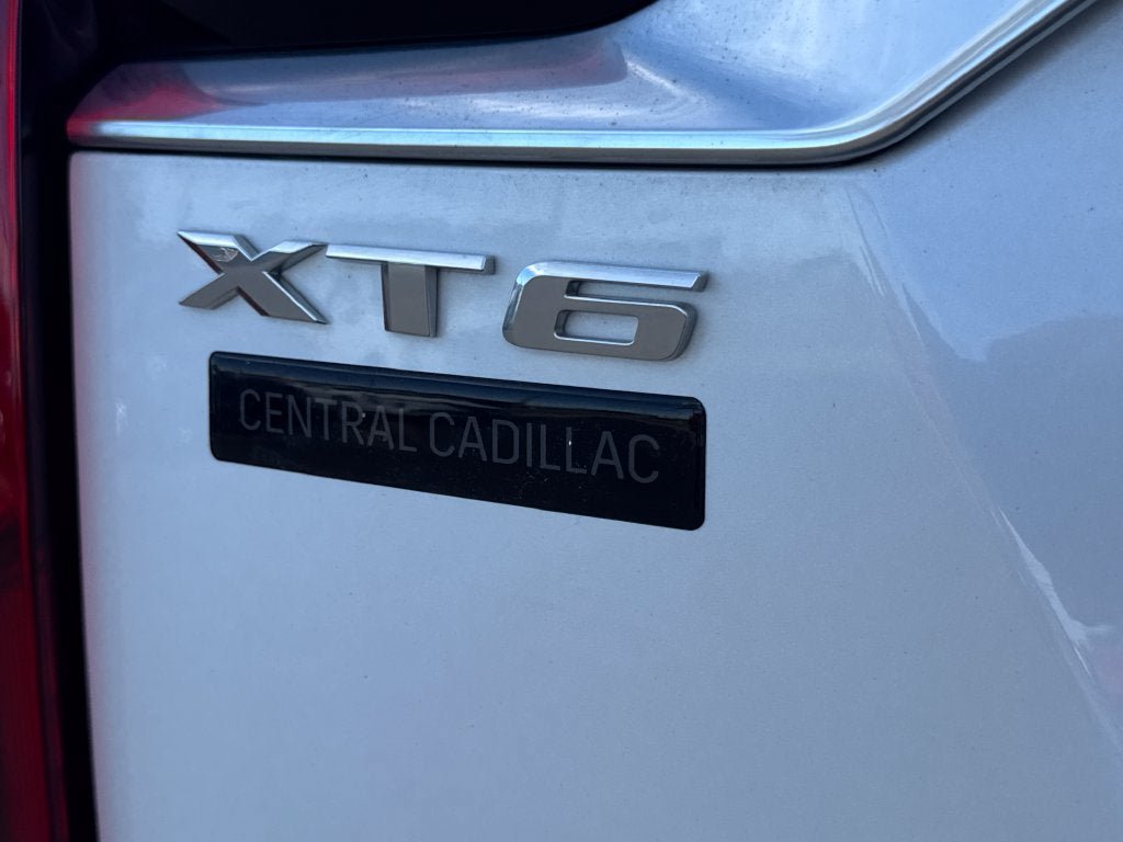 Certified 2024 Cadillac XT6 Premium Luxury w/ LPO, Floor Liner Package AWD/4WD image 8