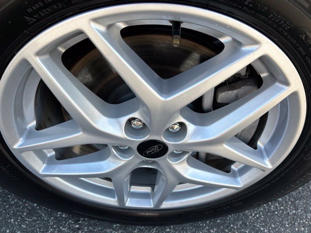 Used 2024 Ford Edge SEL AWD/4WD image 9