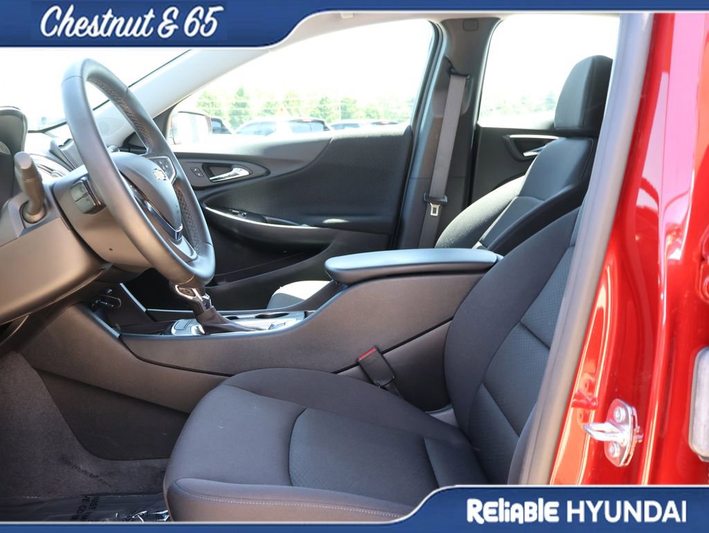 Used 2023 Chevrolet Malibu RS image 23