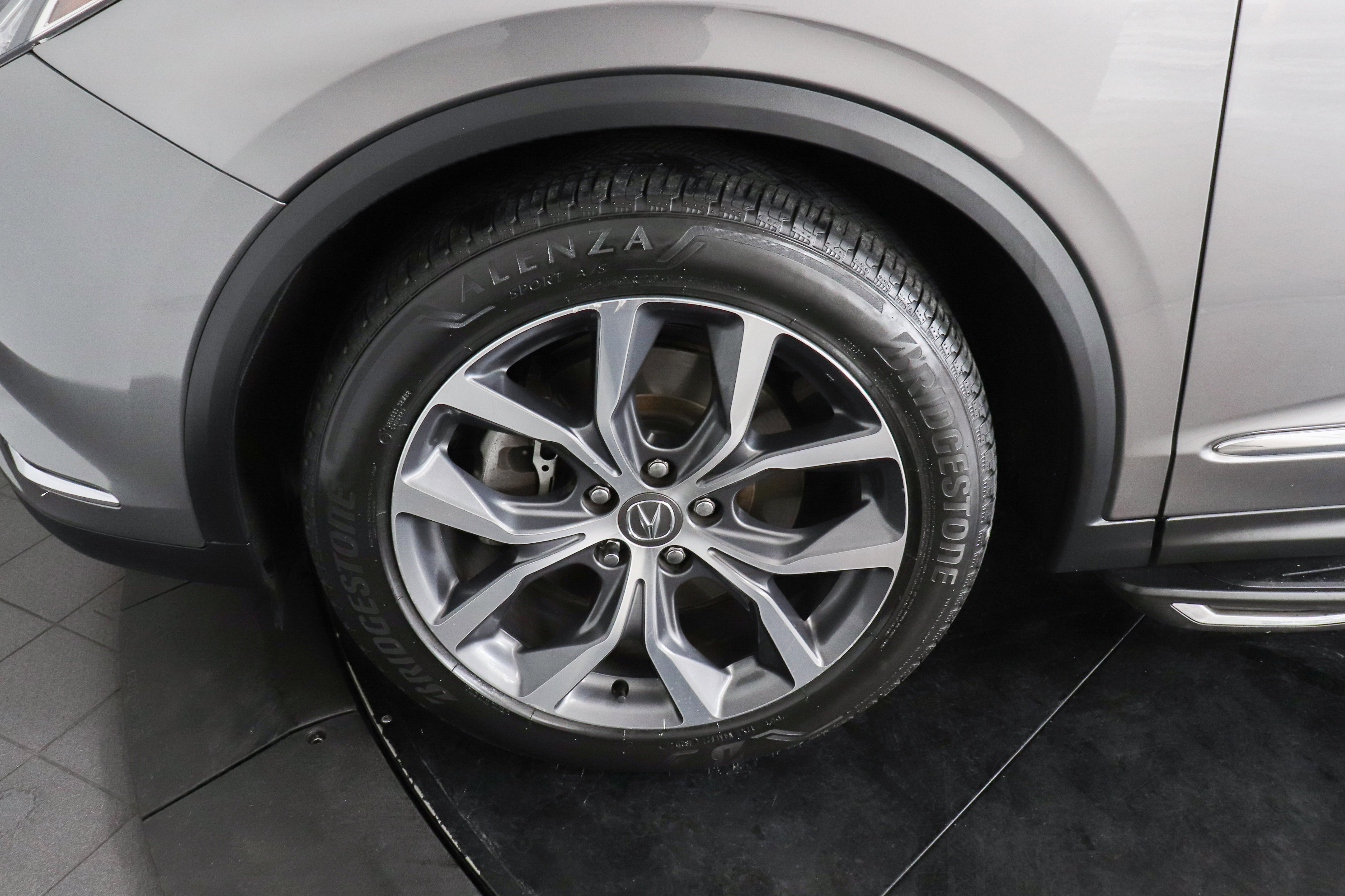 Used 2022 Acura MDX SH-AWD w/ Technology Package image 9