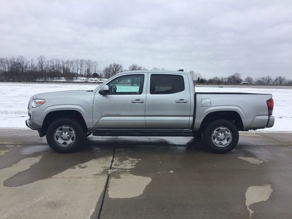 Used 2023 Toyota Tacoma SR image 7