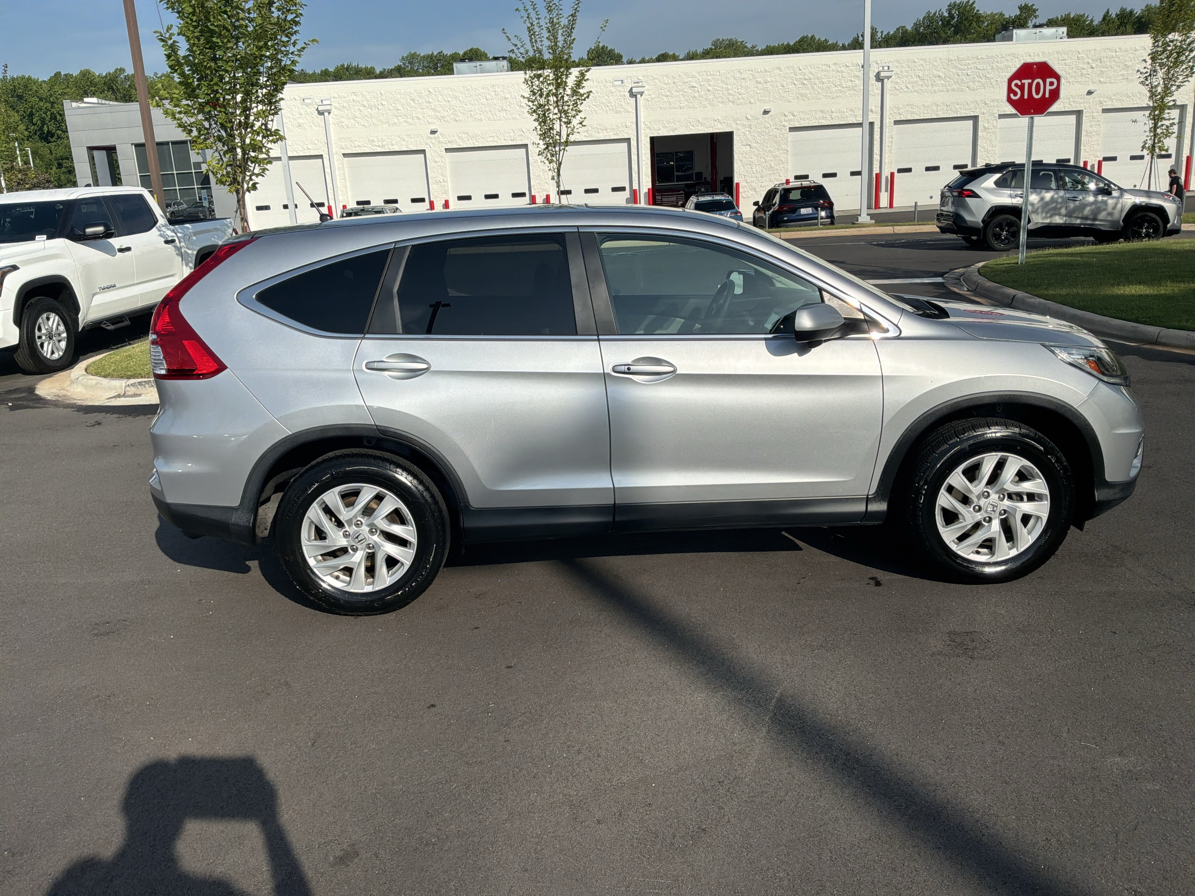 Used 2016 Honda CR-V EX image 11