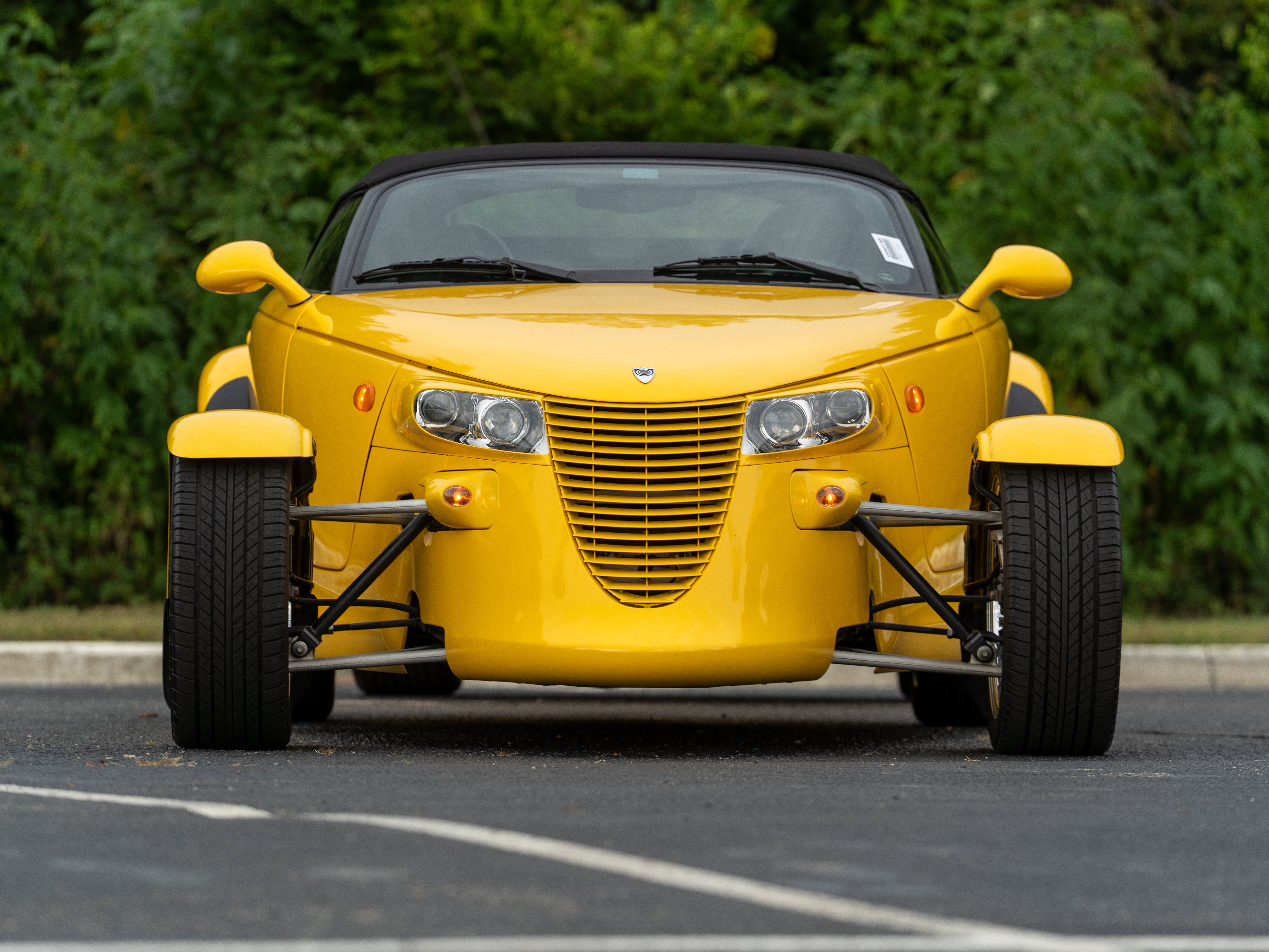 Used 2002 Chrysler Prowler RWD image 24