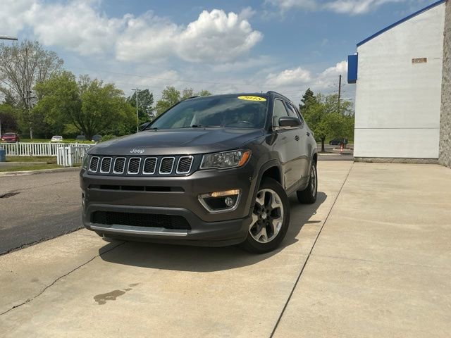 Used 2018 Jeep Compass Limited w/ Navigation Group AWD/4WD image 10
