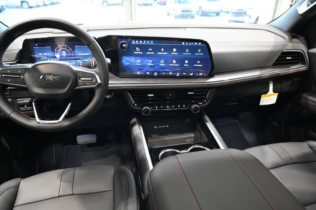 New 2026 Chevrolet Suburban RST w/ RST Capability Package AWD/4WD image 12