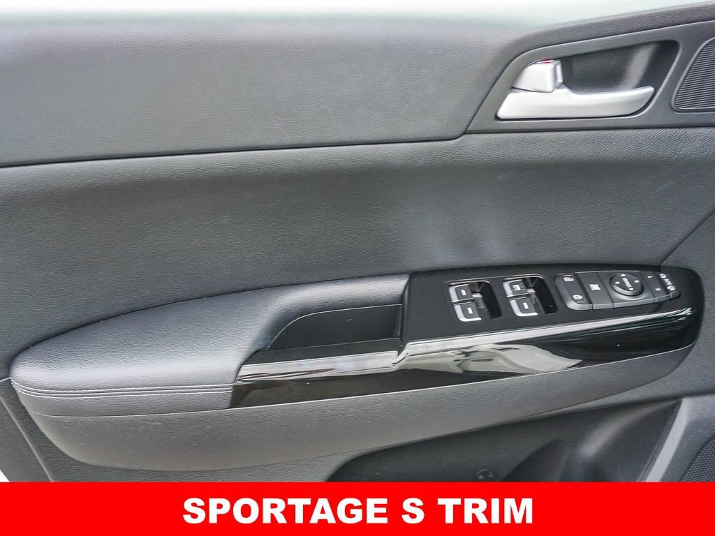 Used 2021 Kia Sportage S w/ S FWD Premium Package image 18