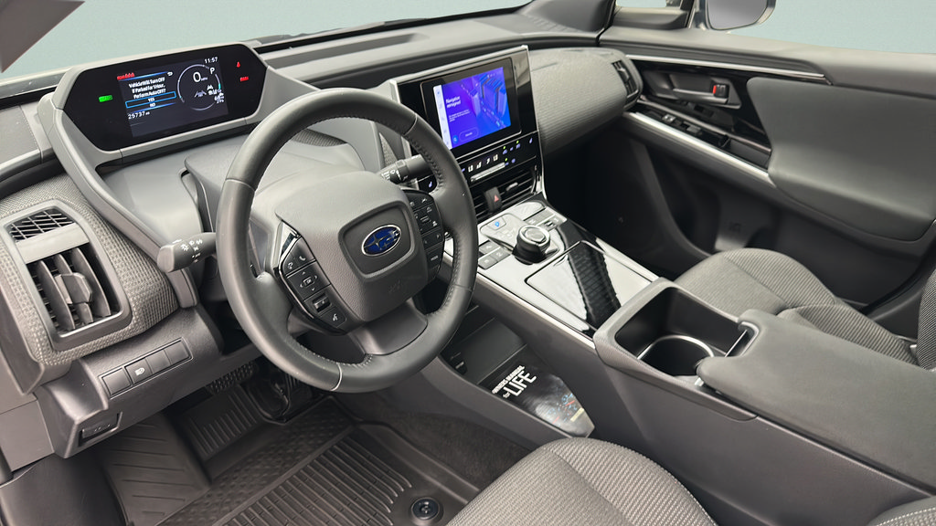 Used 2023 Subaru Solterra AWD image 11