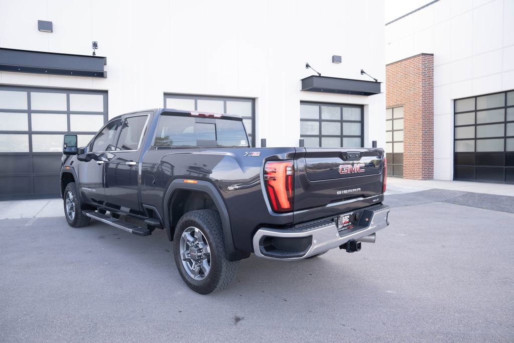 Used 2025 GMC Sierra 3500 SLT w/ SLT Premium Package AWD/4WD image 6