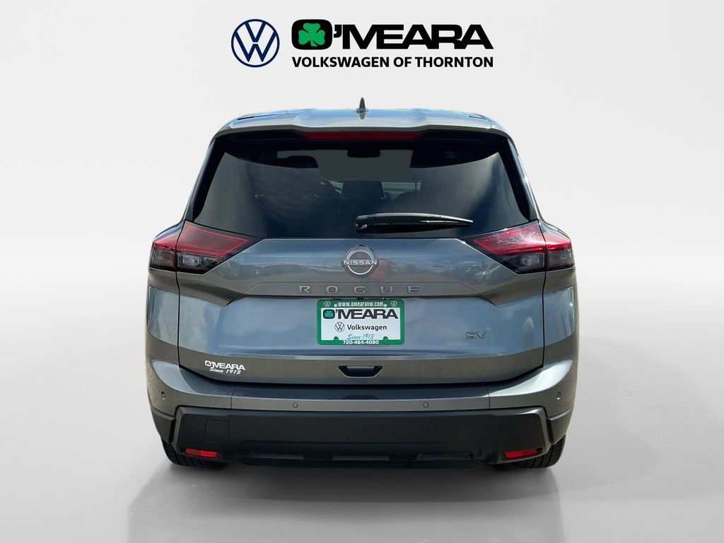 Used 2024 Nissan Rogue SV FWD image 4