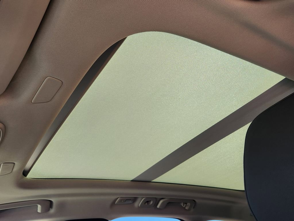 New 2026 Volvo XC60 B5 Plus w/ Climate Package image 14