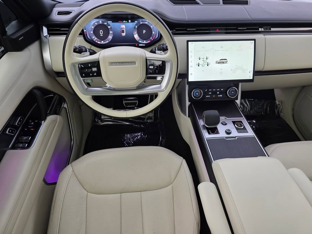 Used 2023 Land Rover Range Rover SE image 13