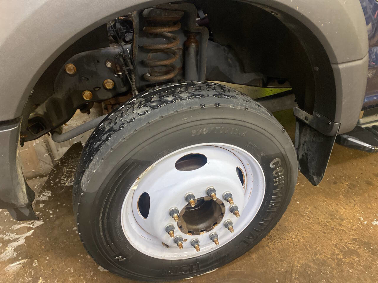 Used 2019 Ford F550 2WD Regular Cab Super Duty image 19