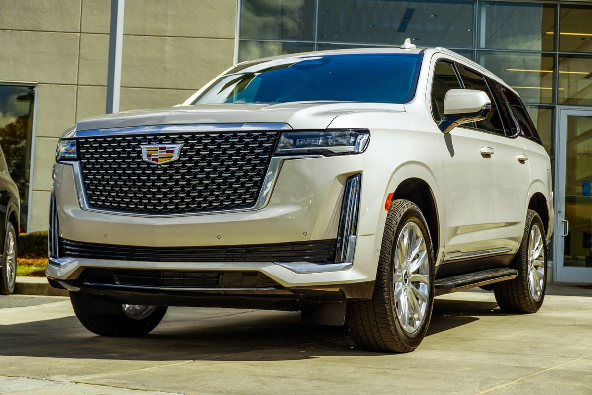 Used 2022 Cadillac Escalade Premium Luxury image 8