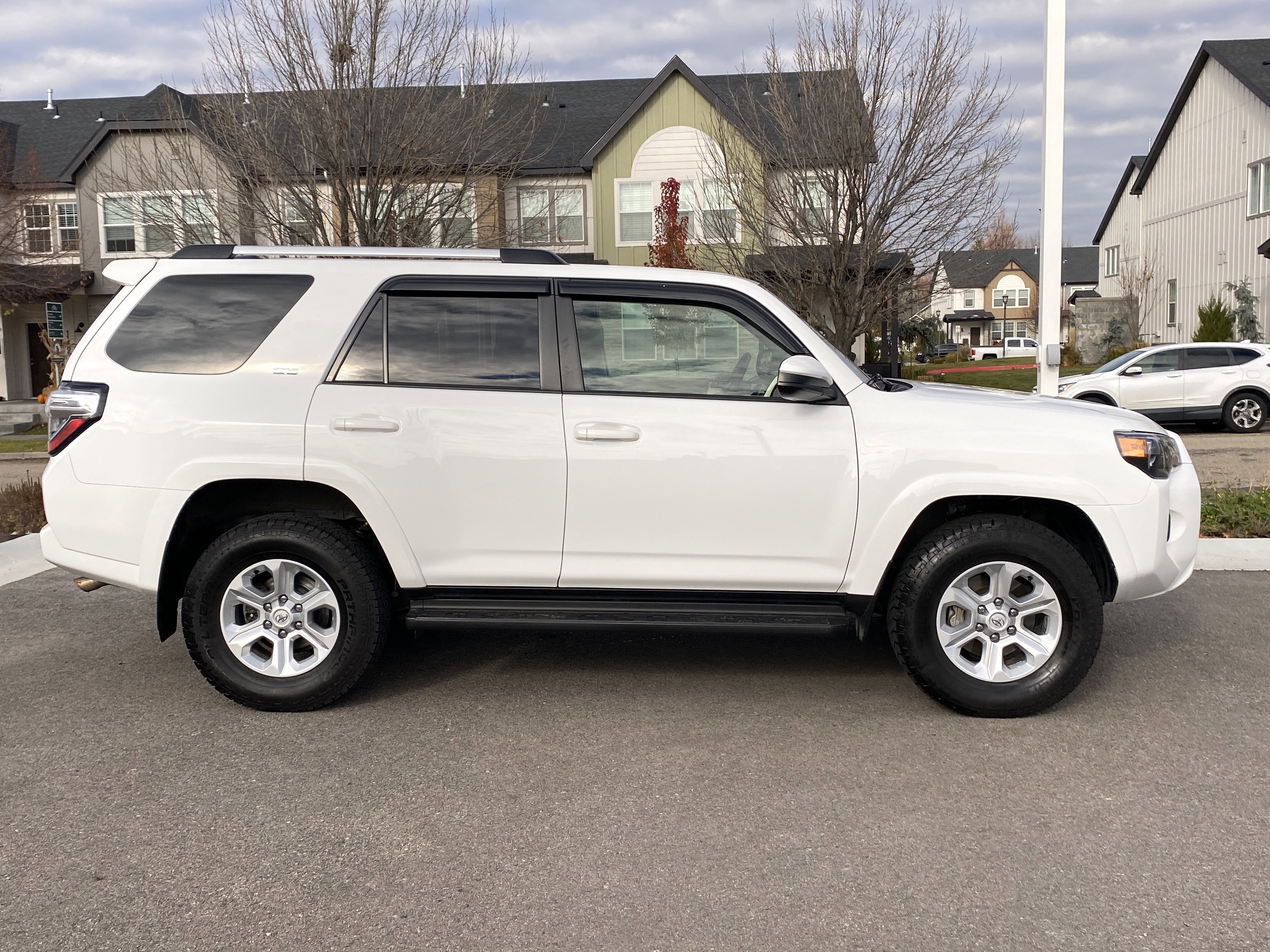 Used 2022 Toyota 4Runner SR5 image 7
