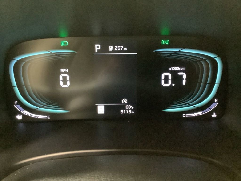 Certified 2025 Kia Soul LX w/ LX Technology Package image 9