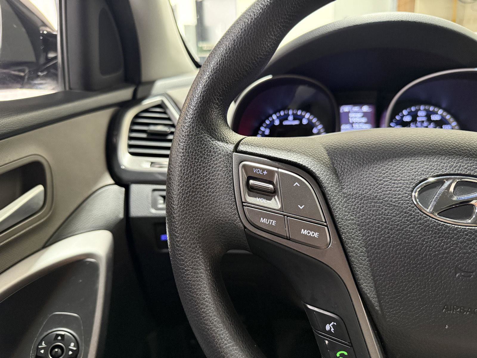 Used 2016 Hyundai Santa Fe Sport FWD image 13
