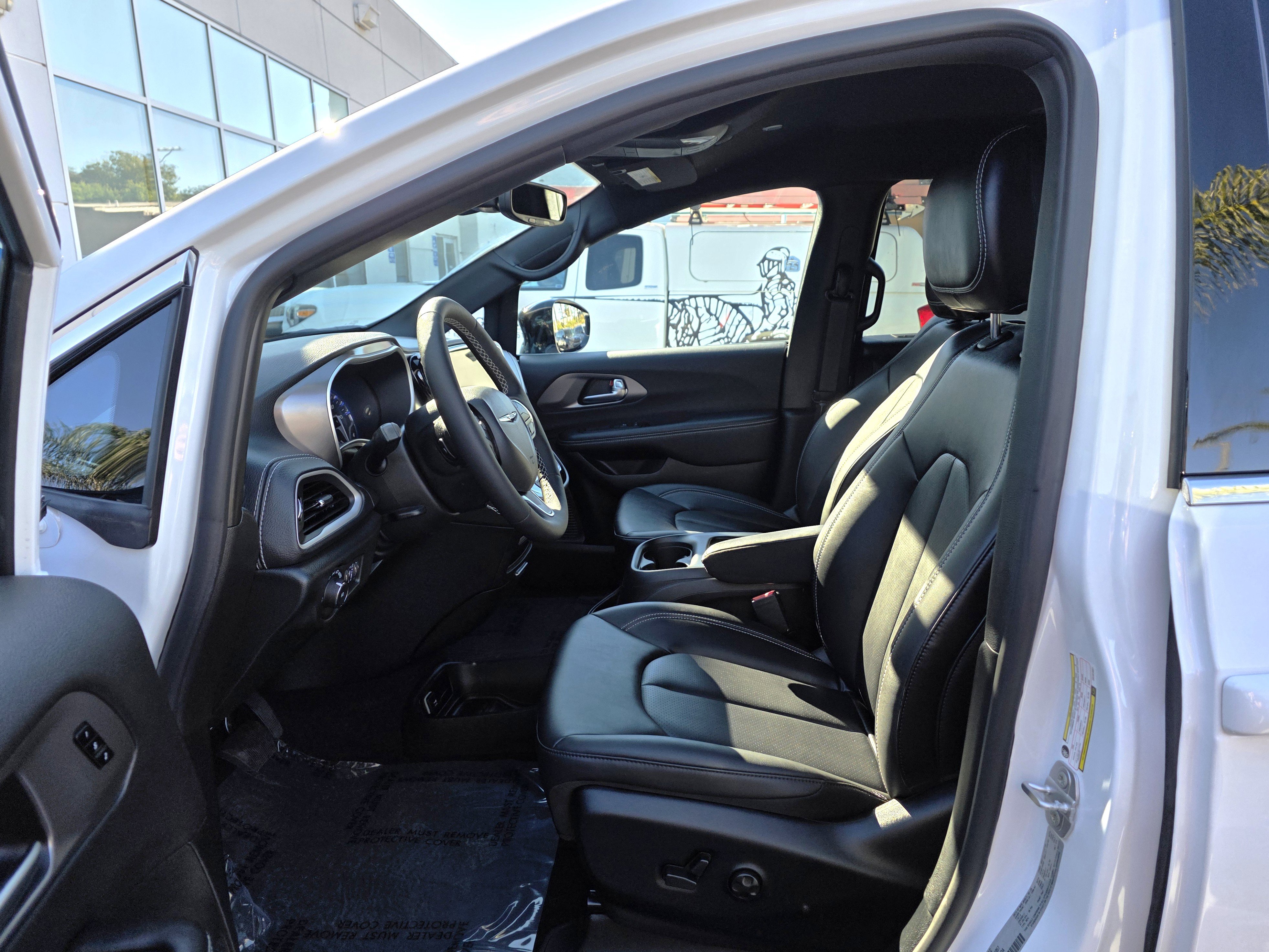 New 2026 Chrysler Pacifica Select image 11