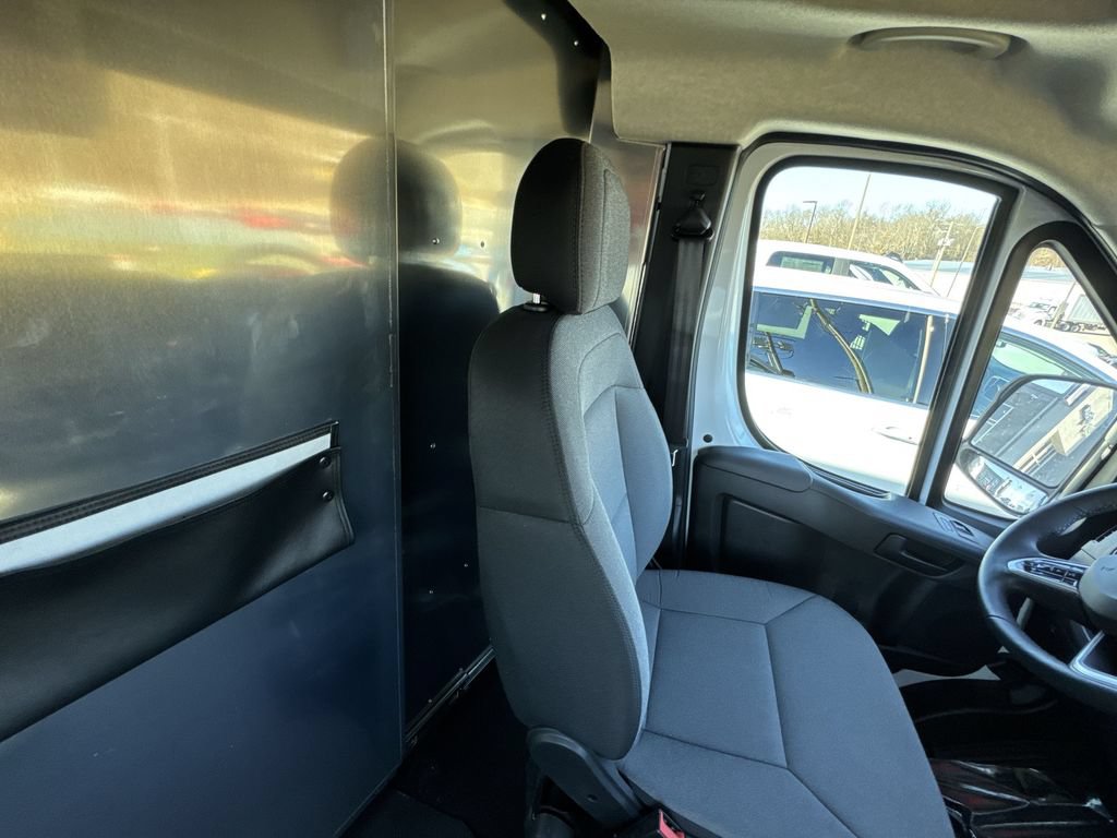 New 2024 RAM ProMaster 3500 w/ Delivery Van Package FWD image 14