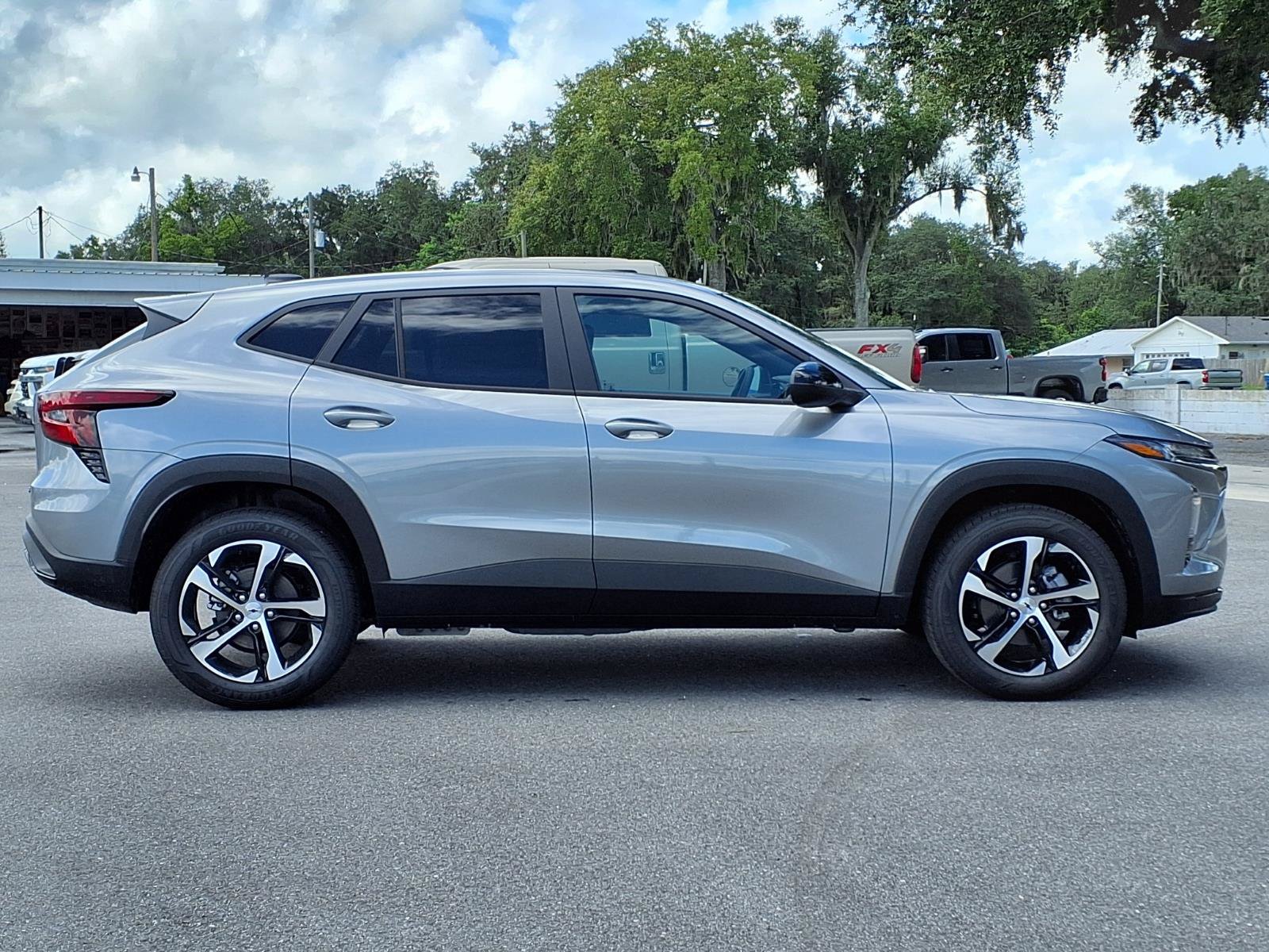 New 2026 Chevrolet Trax RS FWD image 3