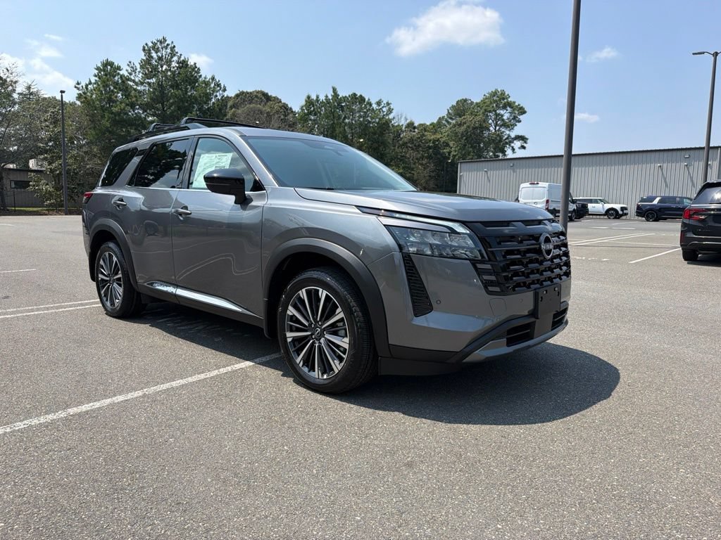 New 2026 Nissan Pathfinder Platinum AWD/4WD image 4