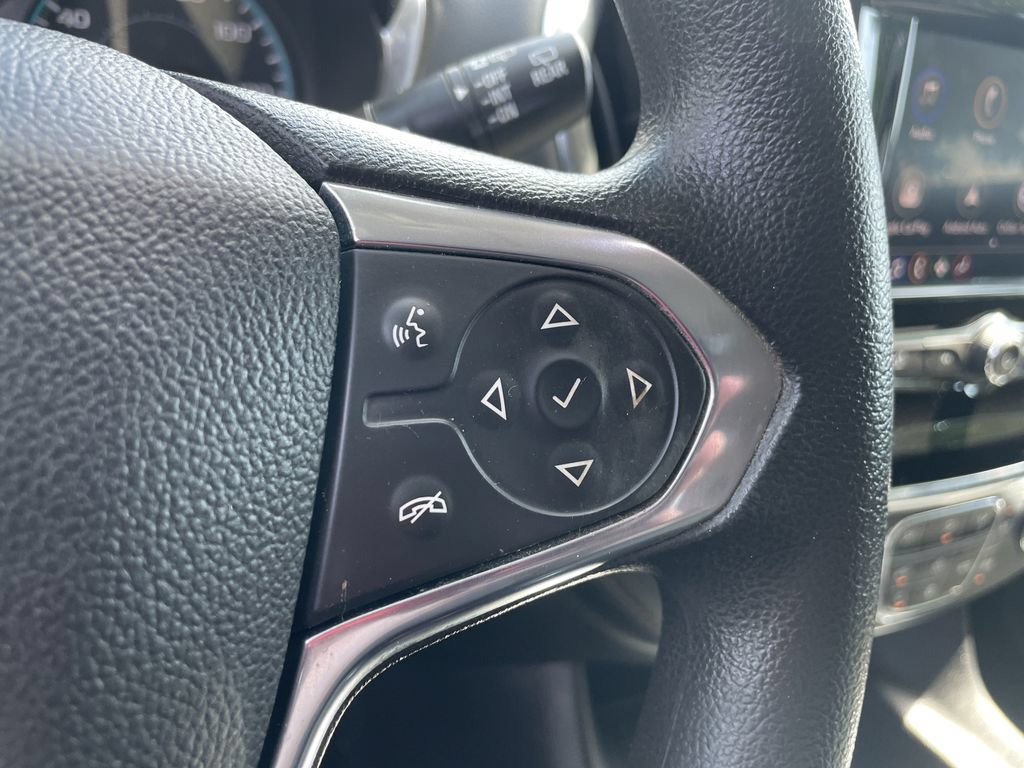 Used 2021 Chevrolet Traverse LS AWD/4WD image 32