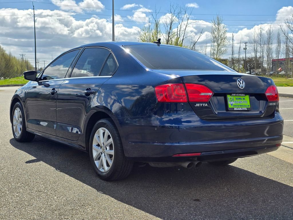 Used 2013 Volkswagen Jetta SE image 3