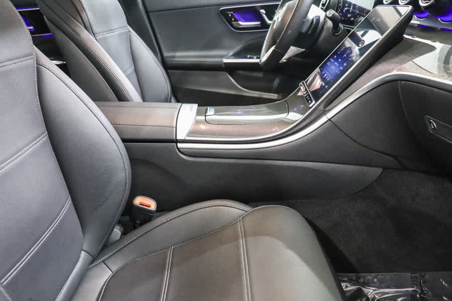 Used 2023 Mercedes-Benz C 300 Sedan image 20