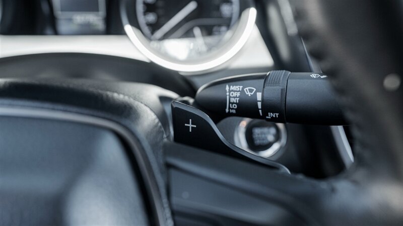 Used 2022 Toyota Camry SE w/ Convenience Package FWD image 27