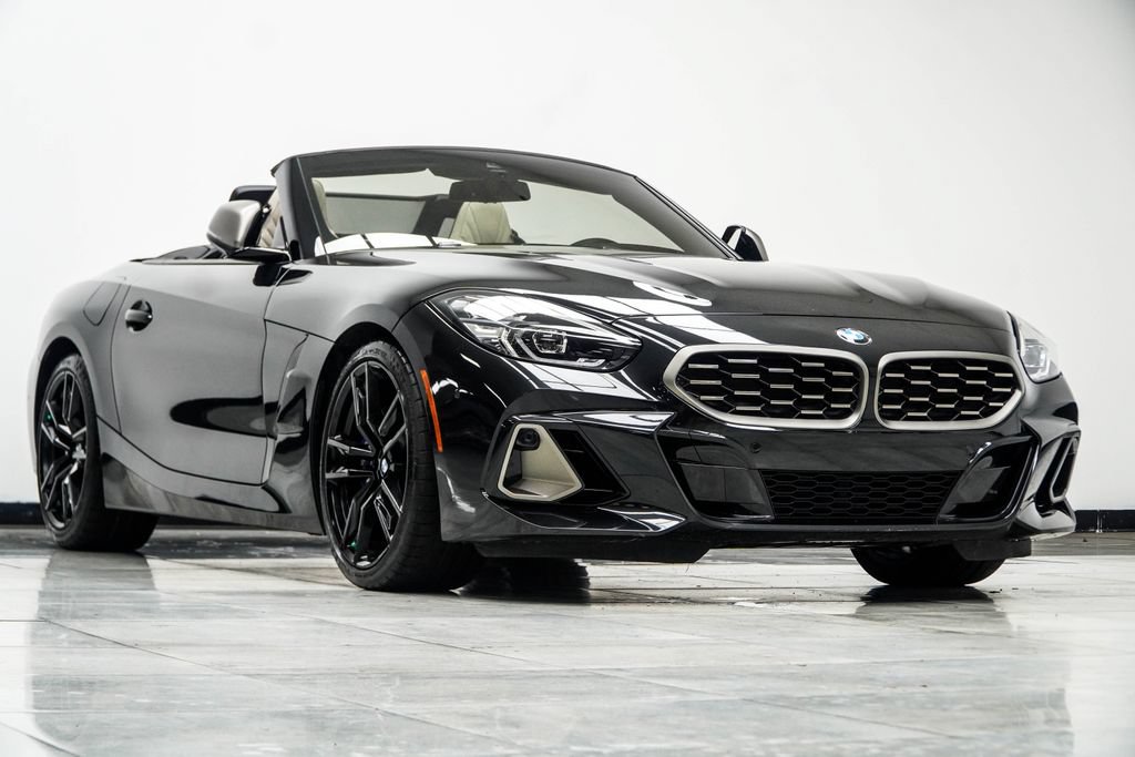 Used 2024 BMW Z4 M40i w/ Premium Package RWD image 4