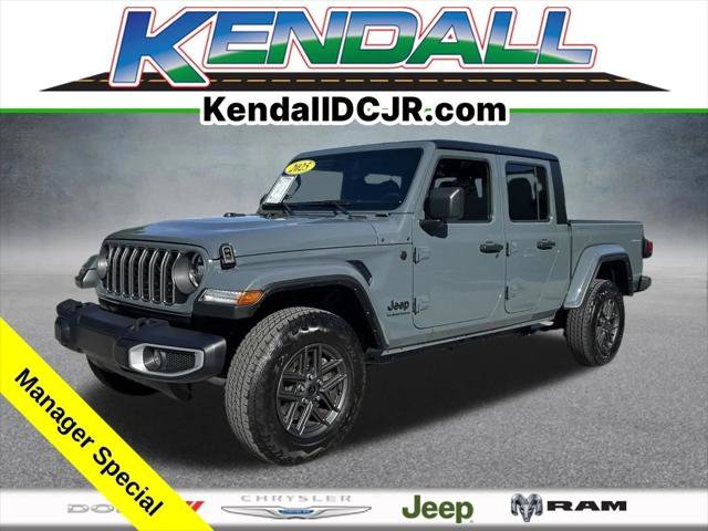 Certified 2025 Jeep Gladiator Sport AWD/4WD 360° Tour