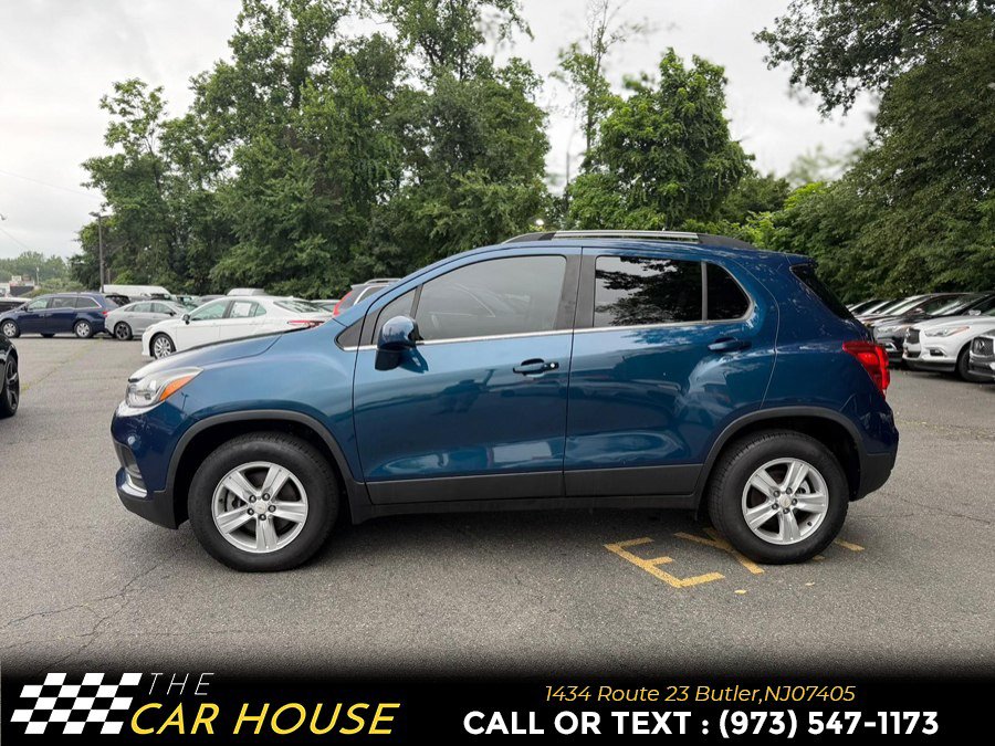 Used 2020 Chevrolet Trax LT w/ Driver Confidence Package AWD/4WD image 9