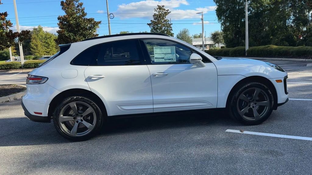 New 2026 Porsche Macan image 9