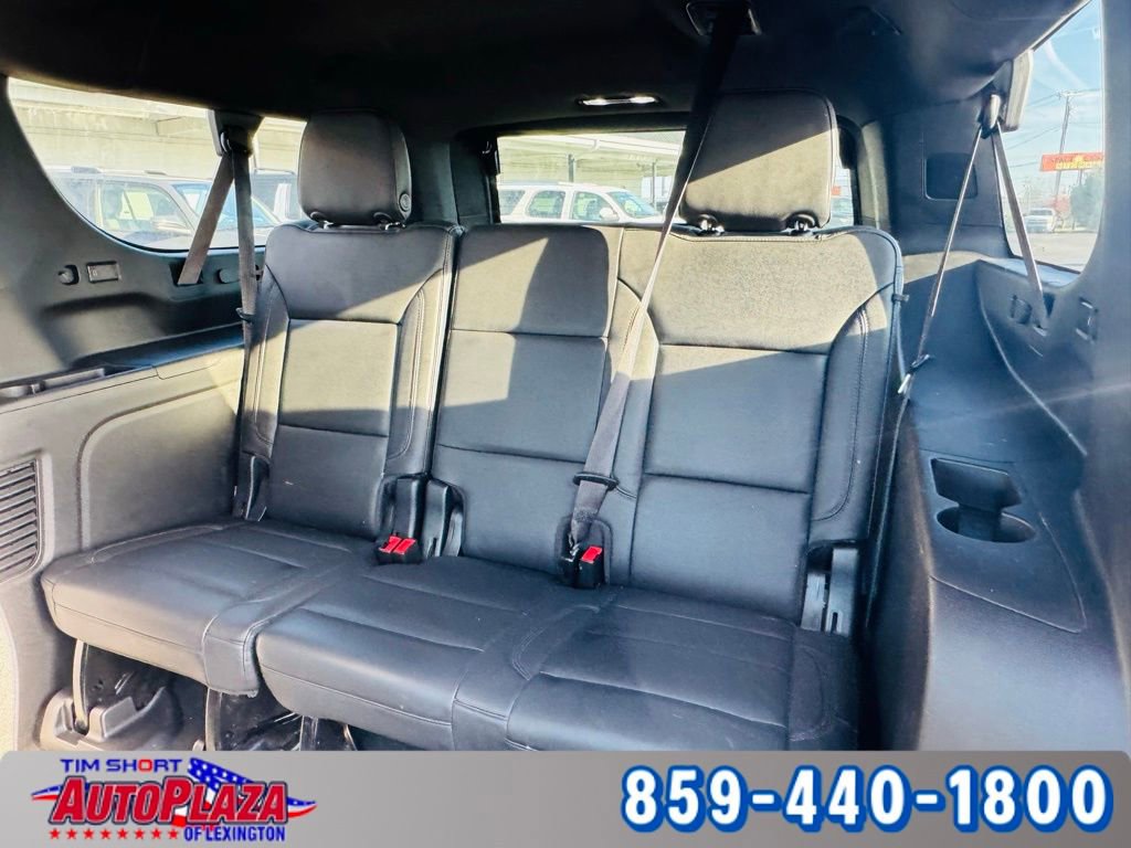 Used 2022 Chevrolet Suburban LT w/ Luxury Package image 45
