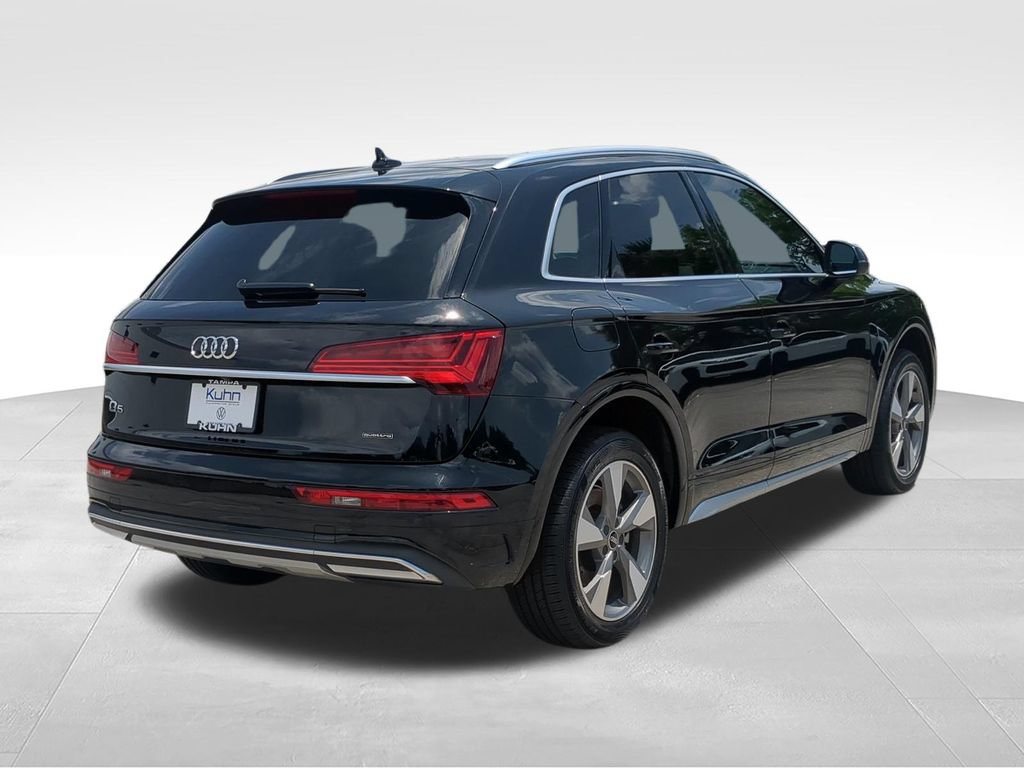 Used 2022 Audi Q5 2.0T Premium Plus w/ Premium Plus Package AWD/4WD image 3