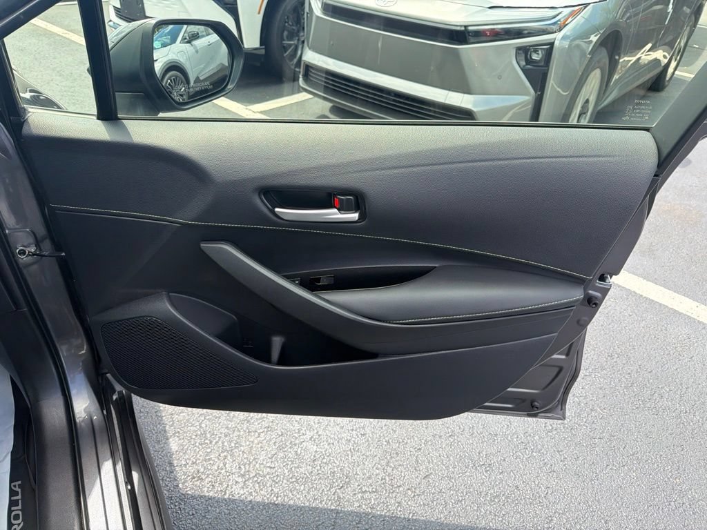 Used 2023 Toyota Corolla SE FWD image 9