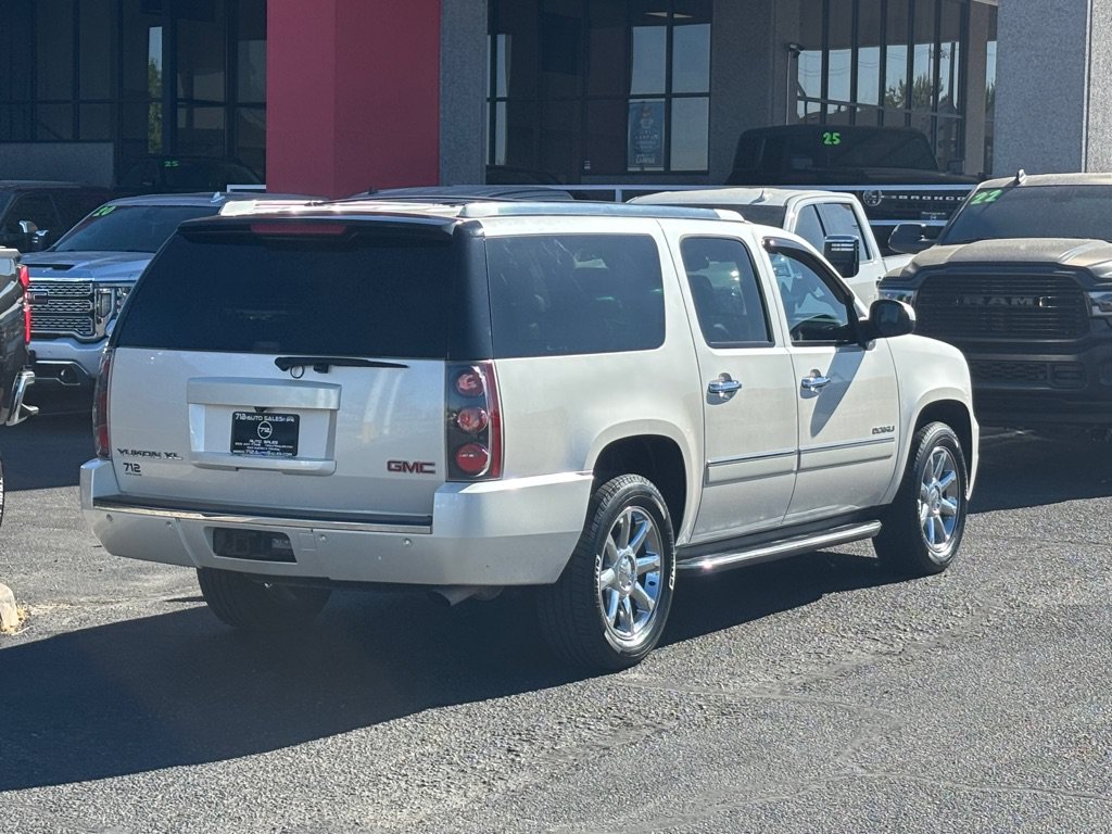 Used 2013 GMC Yukon XL Denali AWD/4WD image 53