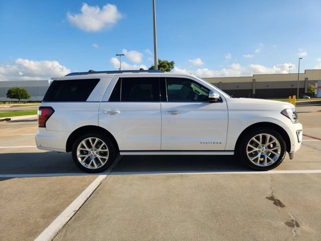 Used 2019 Ford Expedition Platinum RWD image 4