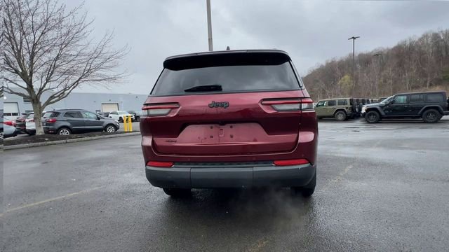 Used 2023 Jeep Grand Cherokee L Laredo image 7